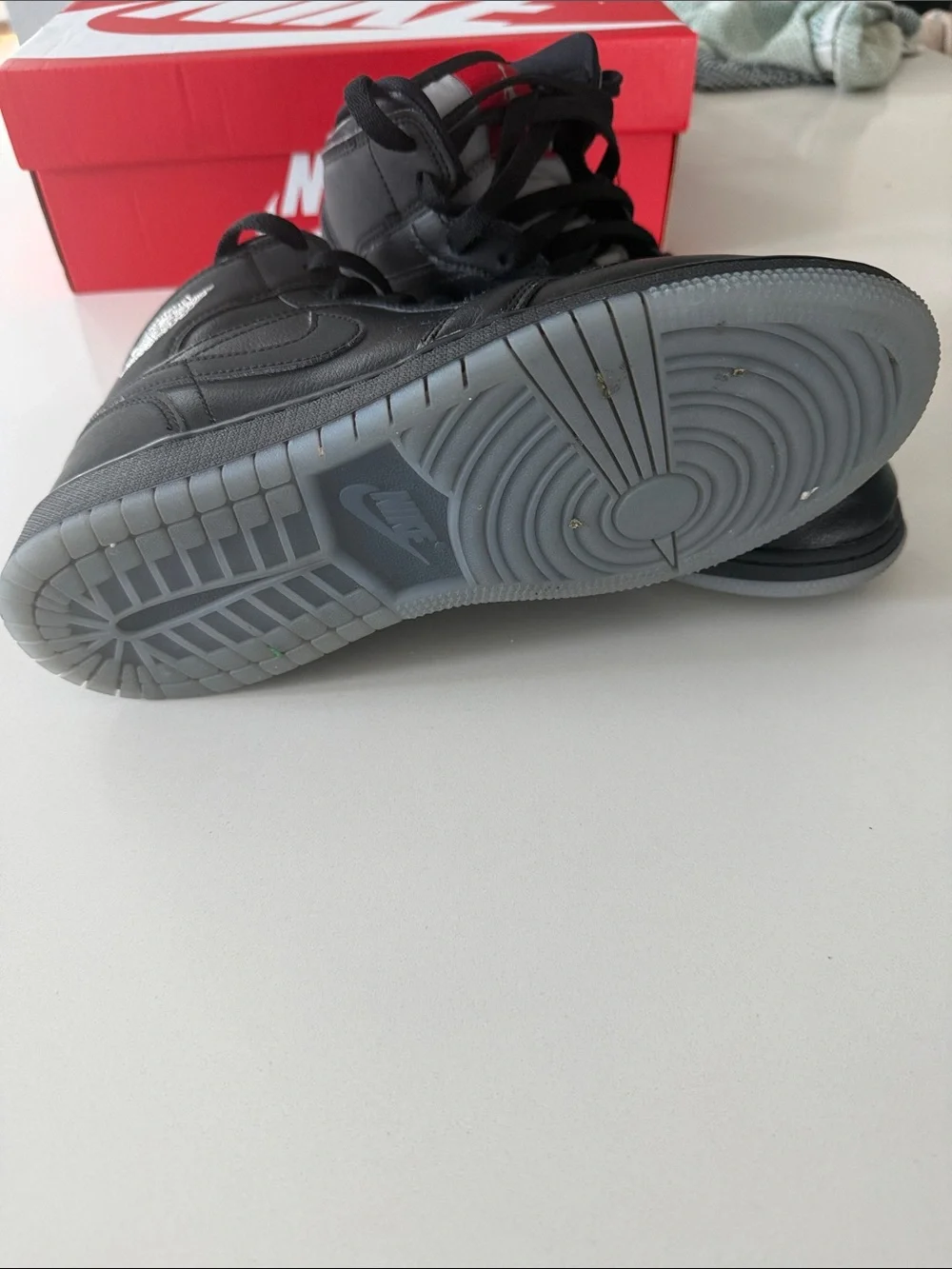 Air Jordan 1 Mid Triple Black – Size 7 - Picture 3 of 3